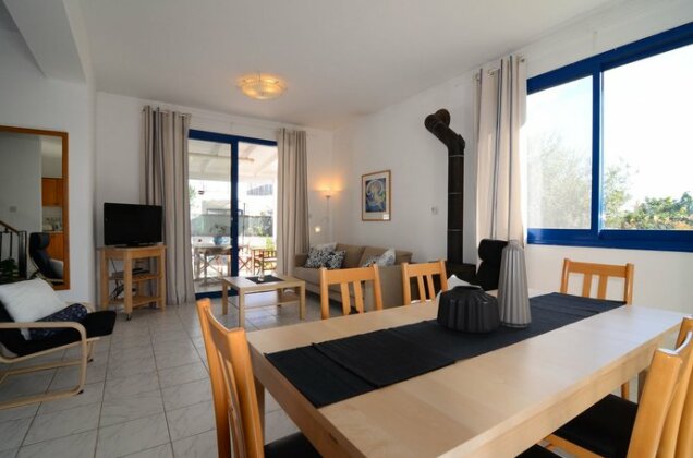 Sea Breeze Villas - Photo3