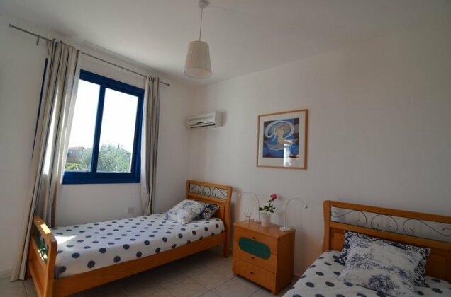 Sea Breeze Villas - Photo5