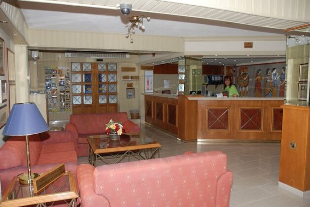 Christabelle Hotel Apartments - Photo3