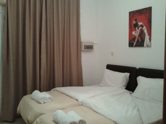 Elenapa Holiday Apartments - Photo3