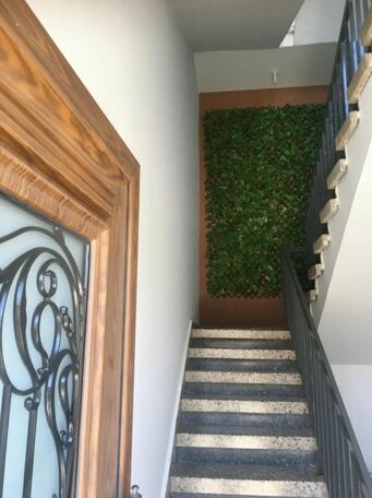ElleNapa Apts & Studios - Photo2