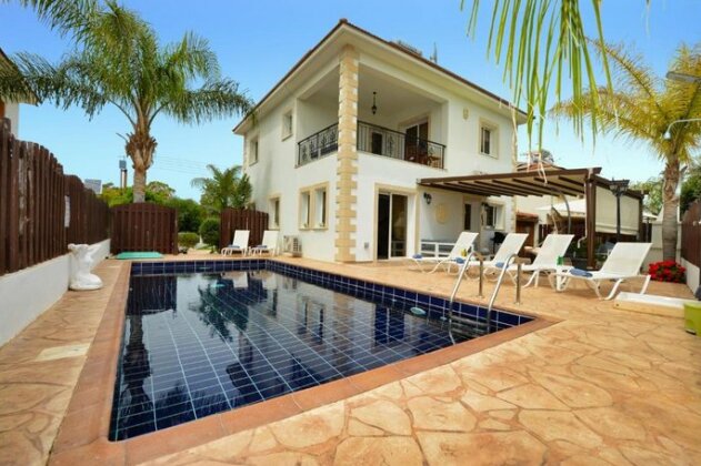 Halifax Villa
