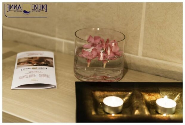 Pierre Anne Beach Hotel - Photo3