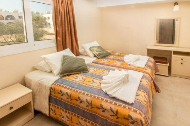 Rovers Apartments - Photo2