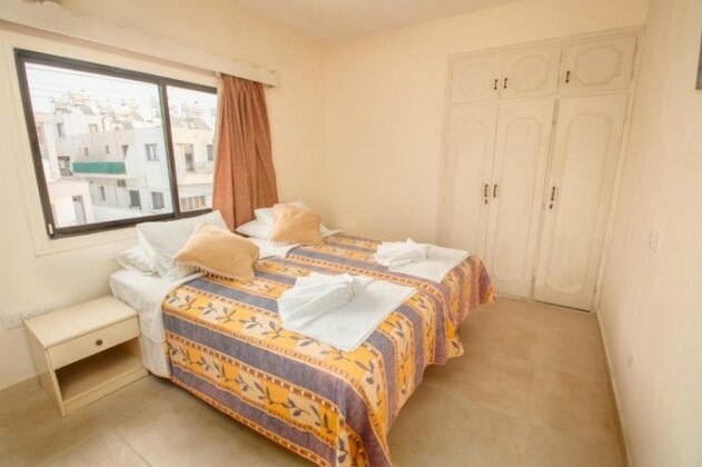 Rovers Apartments - Photo5