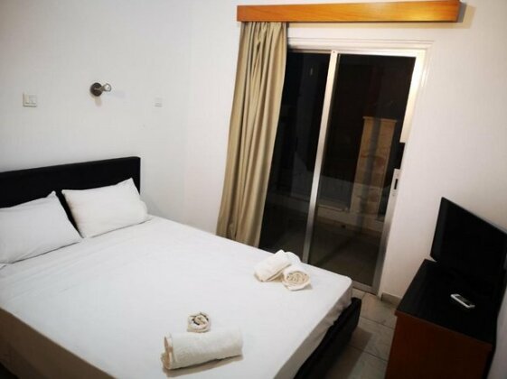 Summer's Hotel Apartments - Photo3