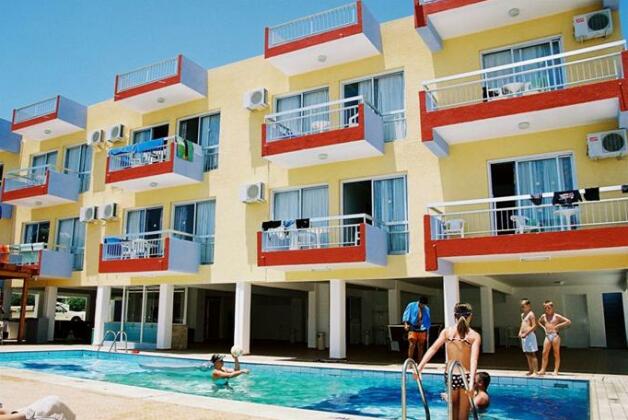Sunny Blue Hotel - Photo2