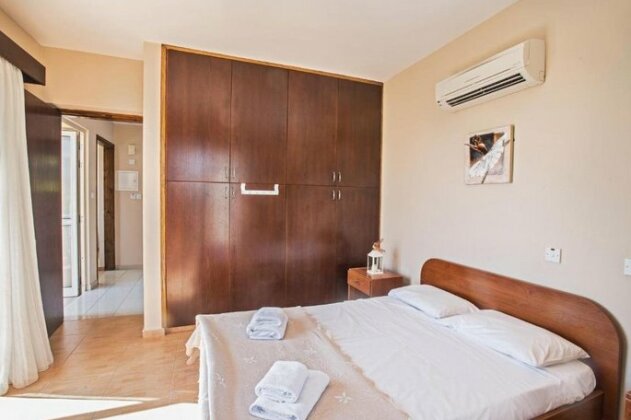 Sunny Coast Villa - Photo3
