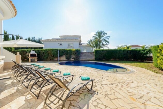 Villa Elysium Ayia Napa - Photo2