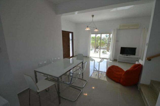 Yolanda Holiday Villa - Photo3
