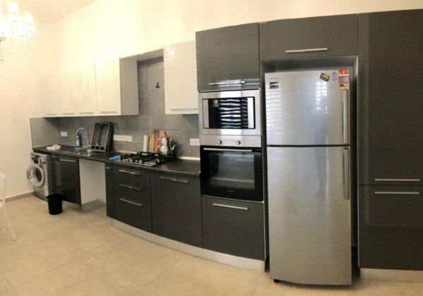 Via Park Apartment - Photo5