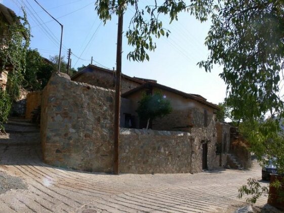 Guest House Aresti - Photo2