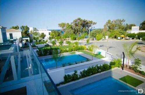 Sea Front Villas - Photo2