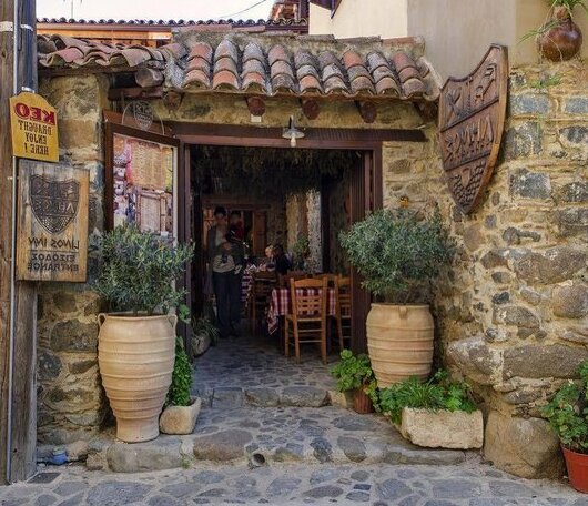 Linos Inn - Photo3