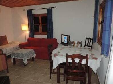 Alonia House - Photo5