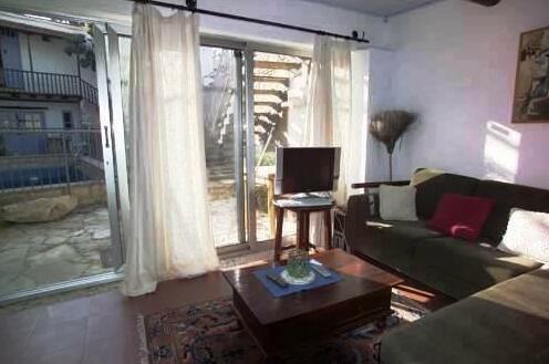 Sofronis House - Photo4