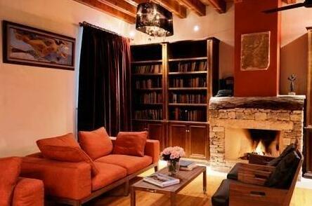 The Library Hotel Wellness Retreat - Photo3