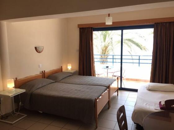 Vrachia Beach Resort - Photo3