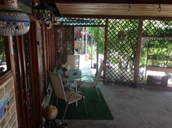 Angel's Corner - Photo2