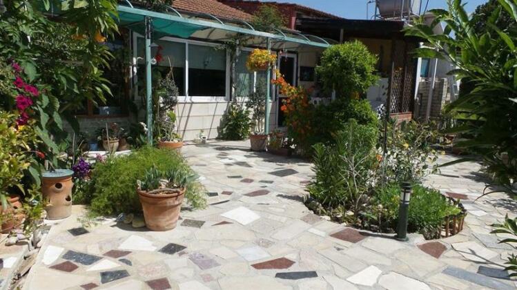 Angel's Corner - Photo5