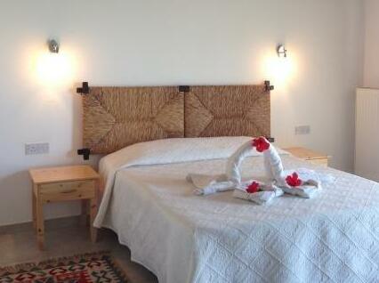 Ambelia Holiday Village - Photo4