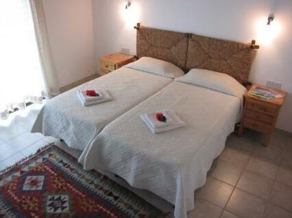 Ambelia Holiday Village - Photo5