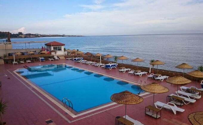 Manolya Hotel Kyrenia - Photo4