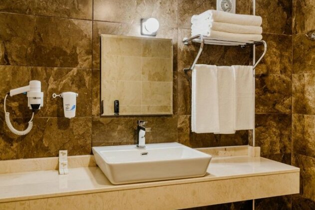 Olivia Palm Hotel - Photo4