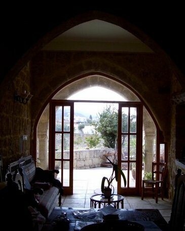 Peace House Kyrenia - Photo2