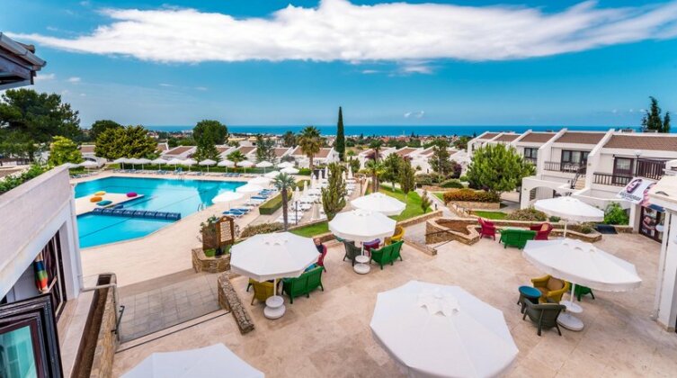 The Olive Tree Hotel - Photo2