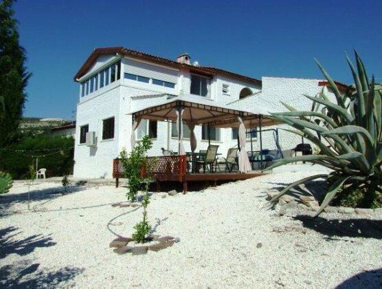 Acorn Villa Limassol - Photo2