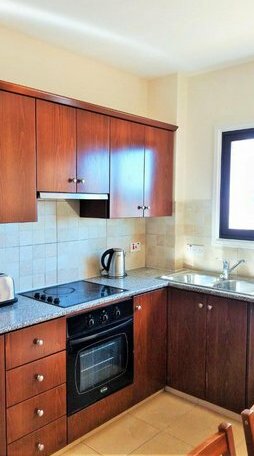 202 Mandritis Court - Photo3