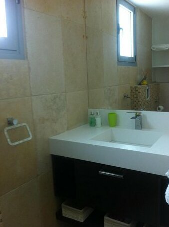 2b Delux Seafront Apartment - Finikoudes - Photo3