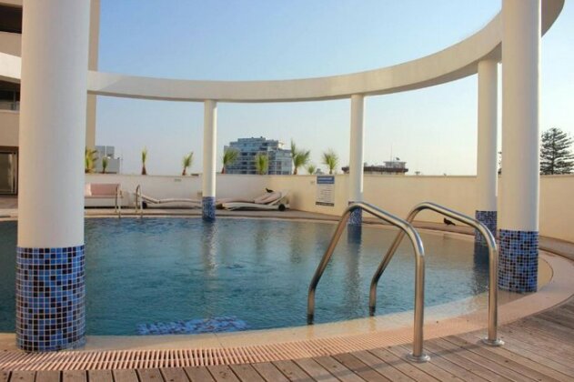 3b Luxury Seafront W/ Pool &Gym - Finikoudes Beach - Photo4
