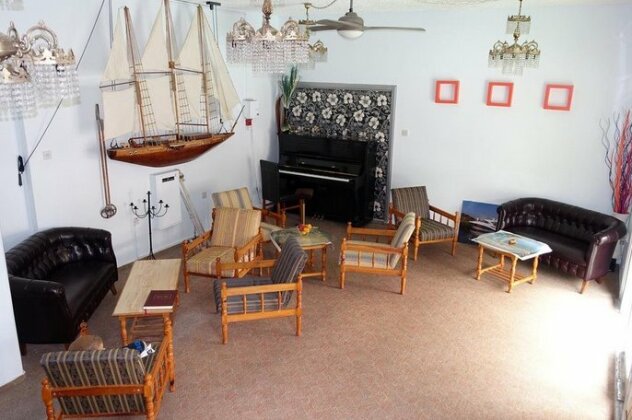 Ahsania Guesthouse - Photo2