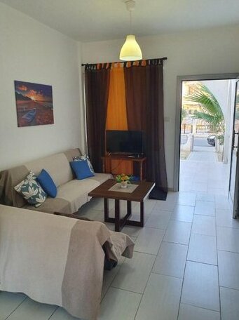 Alexa Apartment Larnaca - Photo4