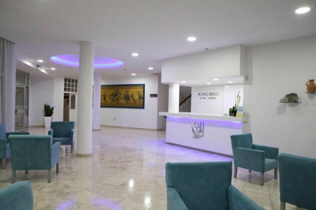 Boronia Hotel Apartments - Photo5