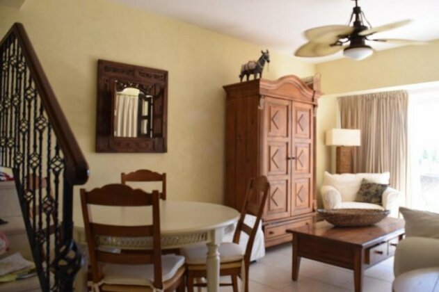 Fishbone Seafront House - Photo2