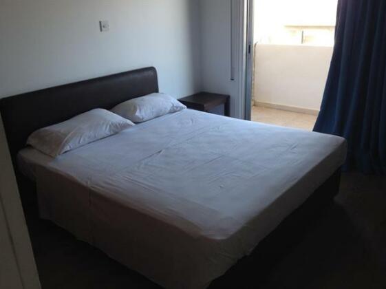 Francis Apartments - Photo5