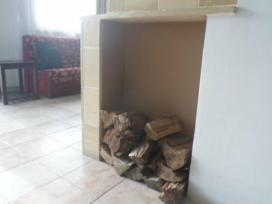 Gregory's Stone House - Photo3