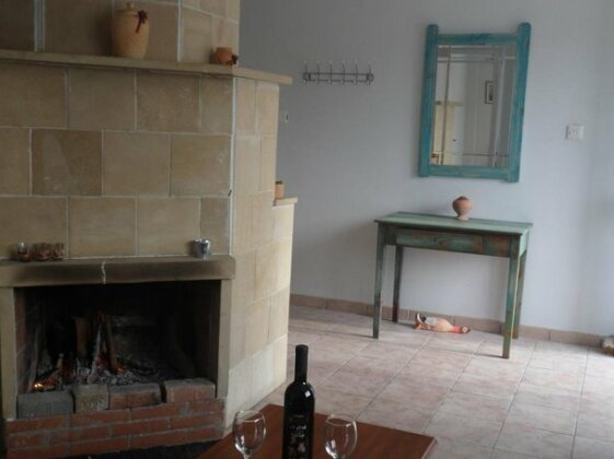 Gregory's Stone House - Photo4