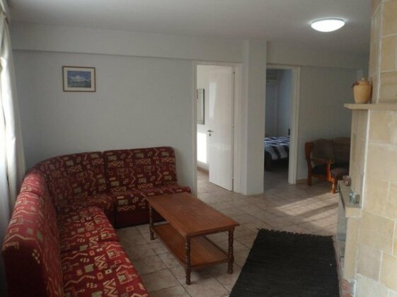 Gregory's Stone House - Photo5