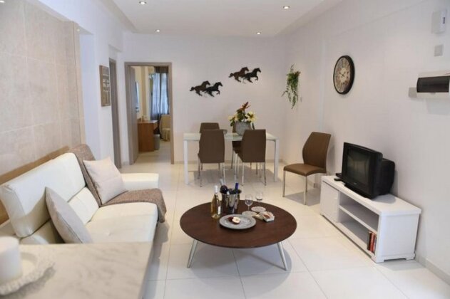 In City Deluxe Apartments - Photo2