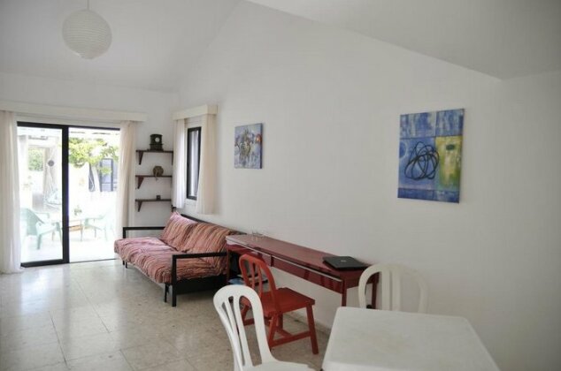 Kermia Beach Apartment - Photo5