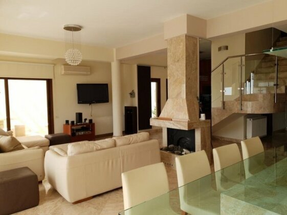 Larnaca Bay Resort - Photo2