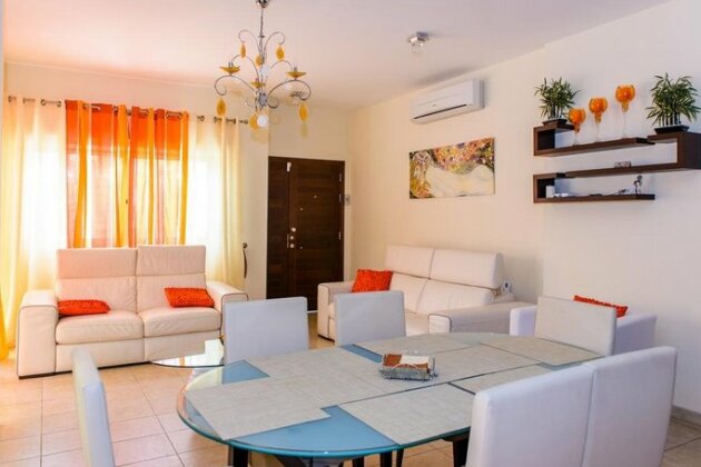 Larnaca Bay Resort - Photo3