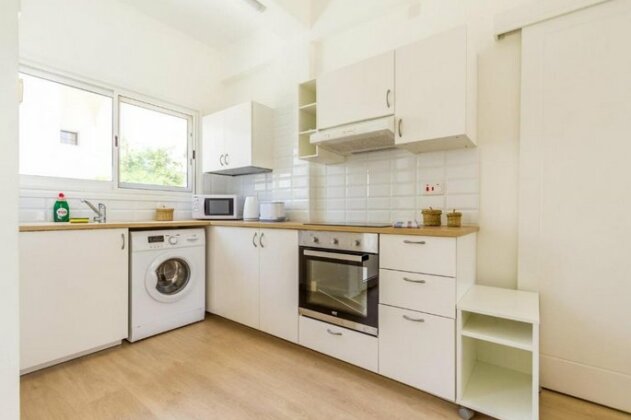 Larnaca Golden Beach Apts - Photo2