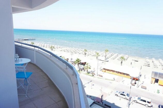 Lazuli Beachfront Apartment 43 - Photo4