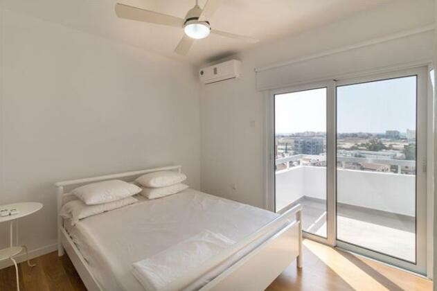 Limanaki Beach Aparment - Photo3