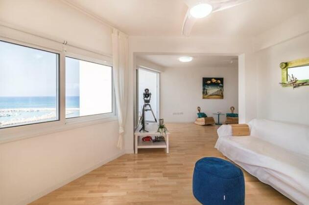 Limanaki Beach Aparment - Photo4